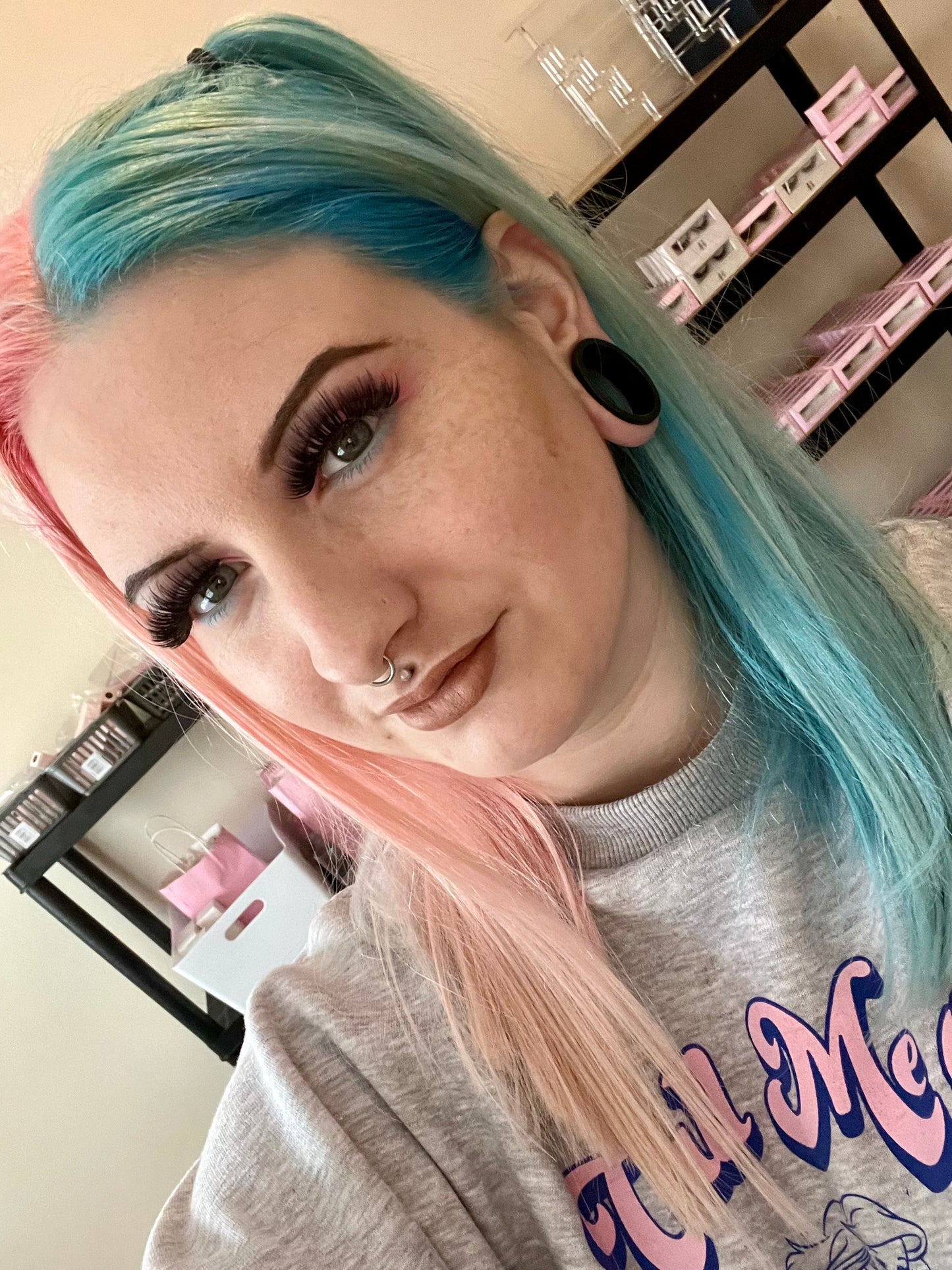 That's hot! - Mega Volume Strip Lash