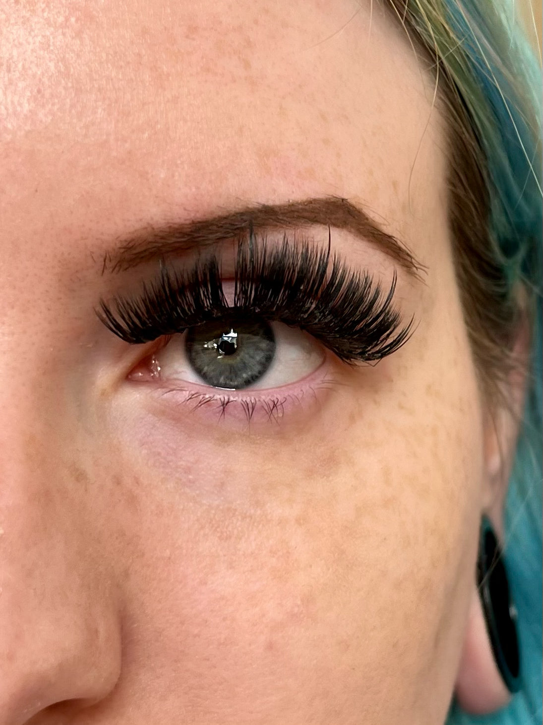That's hot! - Mega Volume Strip Lash