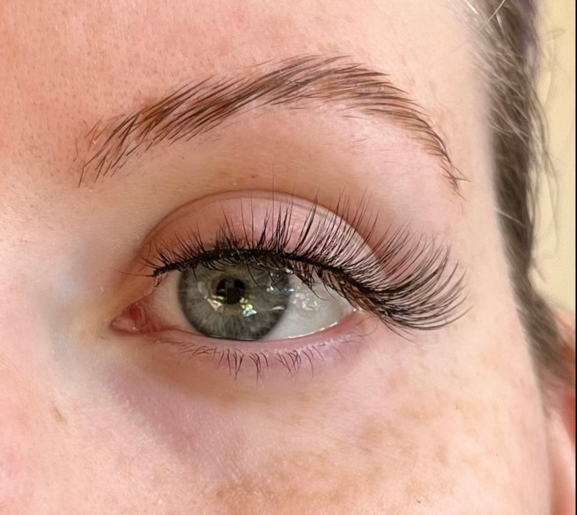 Everyday strip lashes