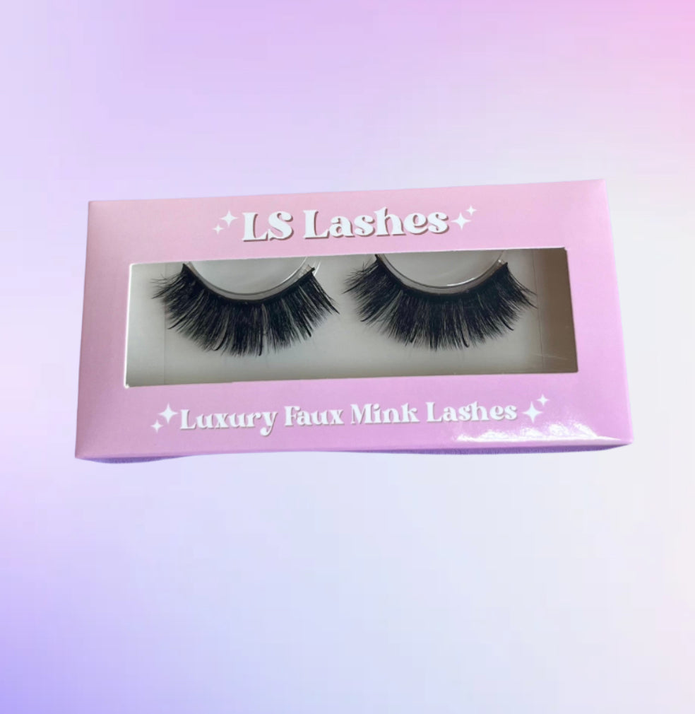 That's hot! - Mega Volume Strip Lash